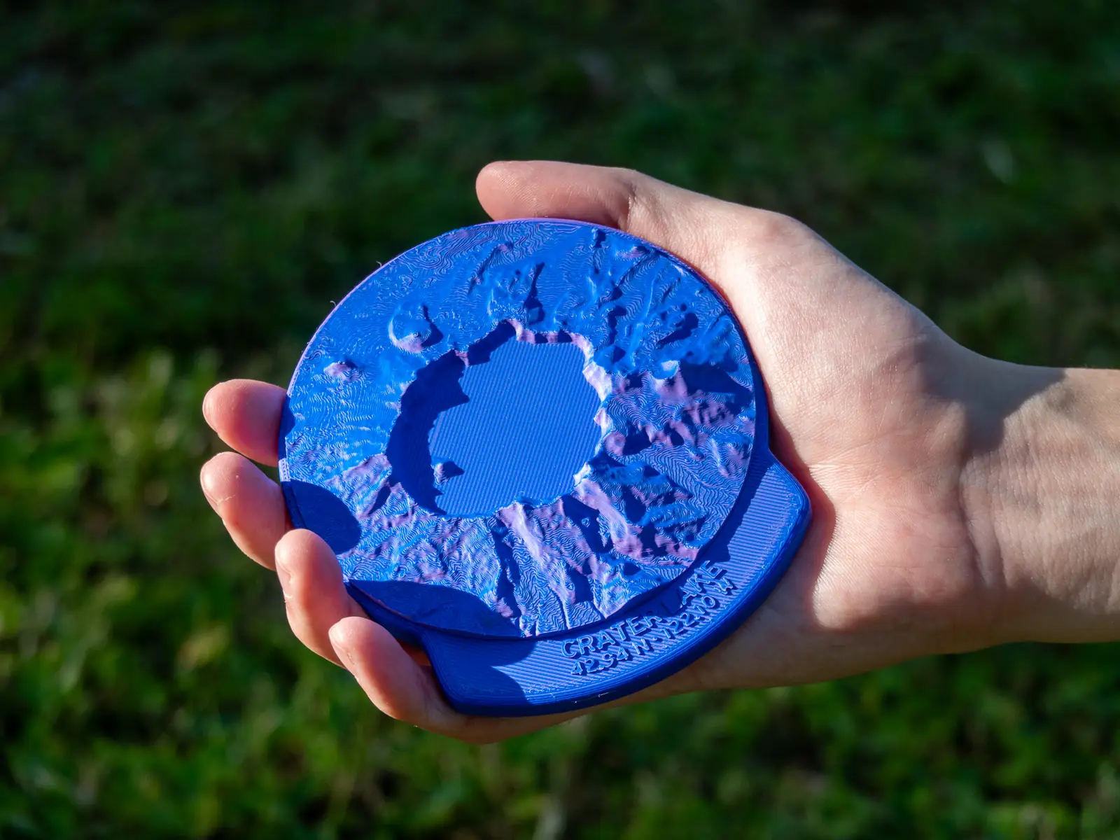 Real photo: Twilight magnet tile, outdoors